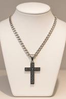 Crucifixo com oração do Pai Nosso em aço inox + corrente grossa