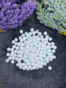 Bolinha leitosa passante 08MM em plástico