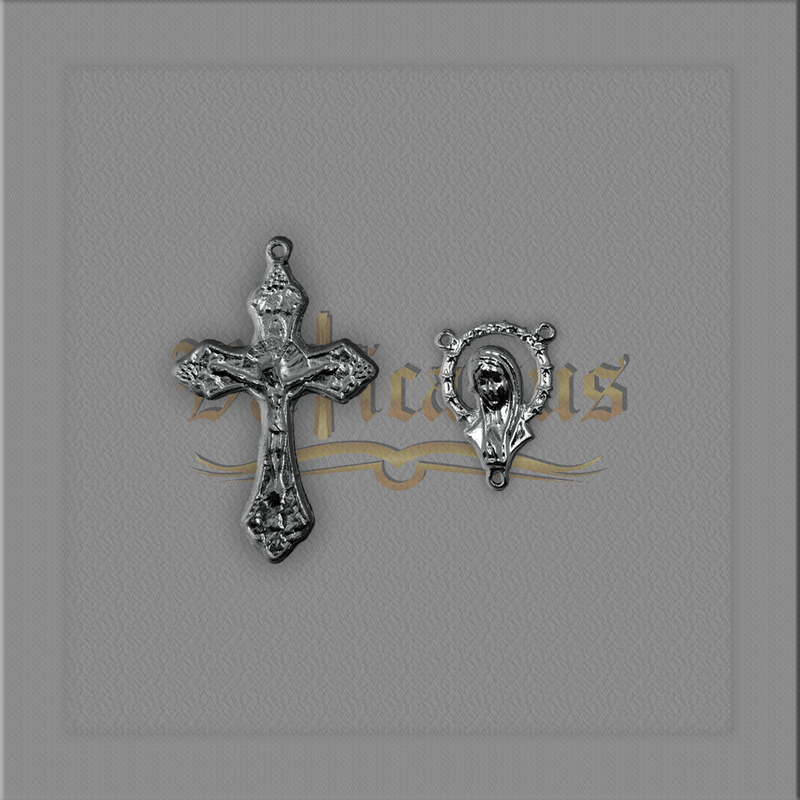KIT CRUZ COM UVA 4cm x 2,8cm E ENTREMEIO NOSSA SENHORA 2,3cm x 1,9cm