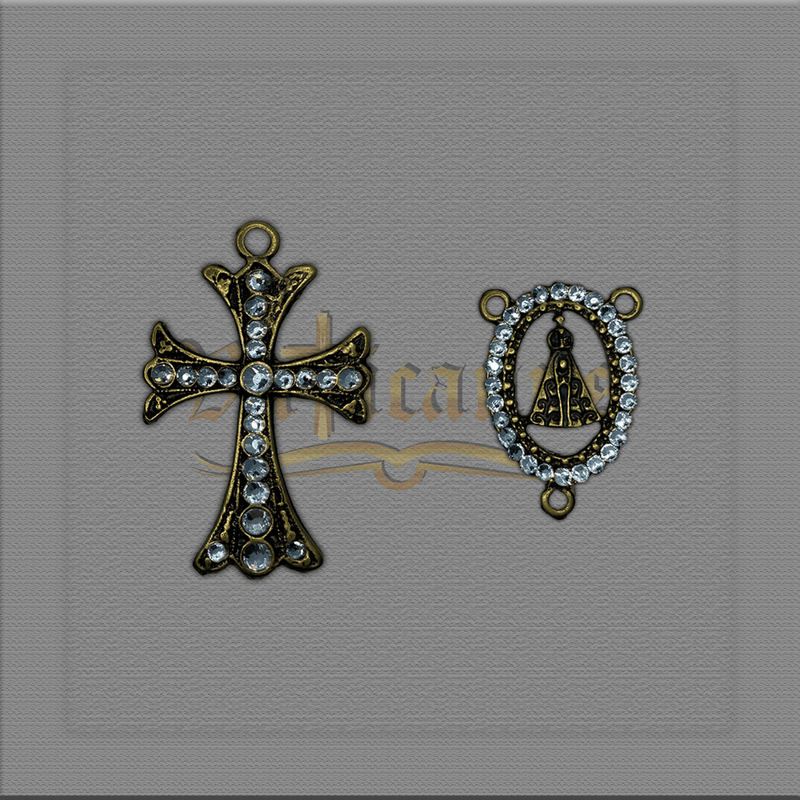 KIT PARA TERÇOS CRUZ 4,5 x 3cm E ENTREMEIO 3 CM X 2 CM DOURADO COM STRASS