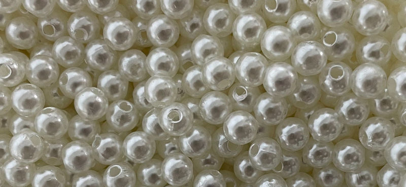 BOLINHA DE PEROLA COM FURO 5MM (PACOTE COM 50GR)