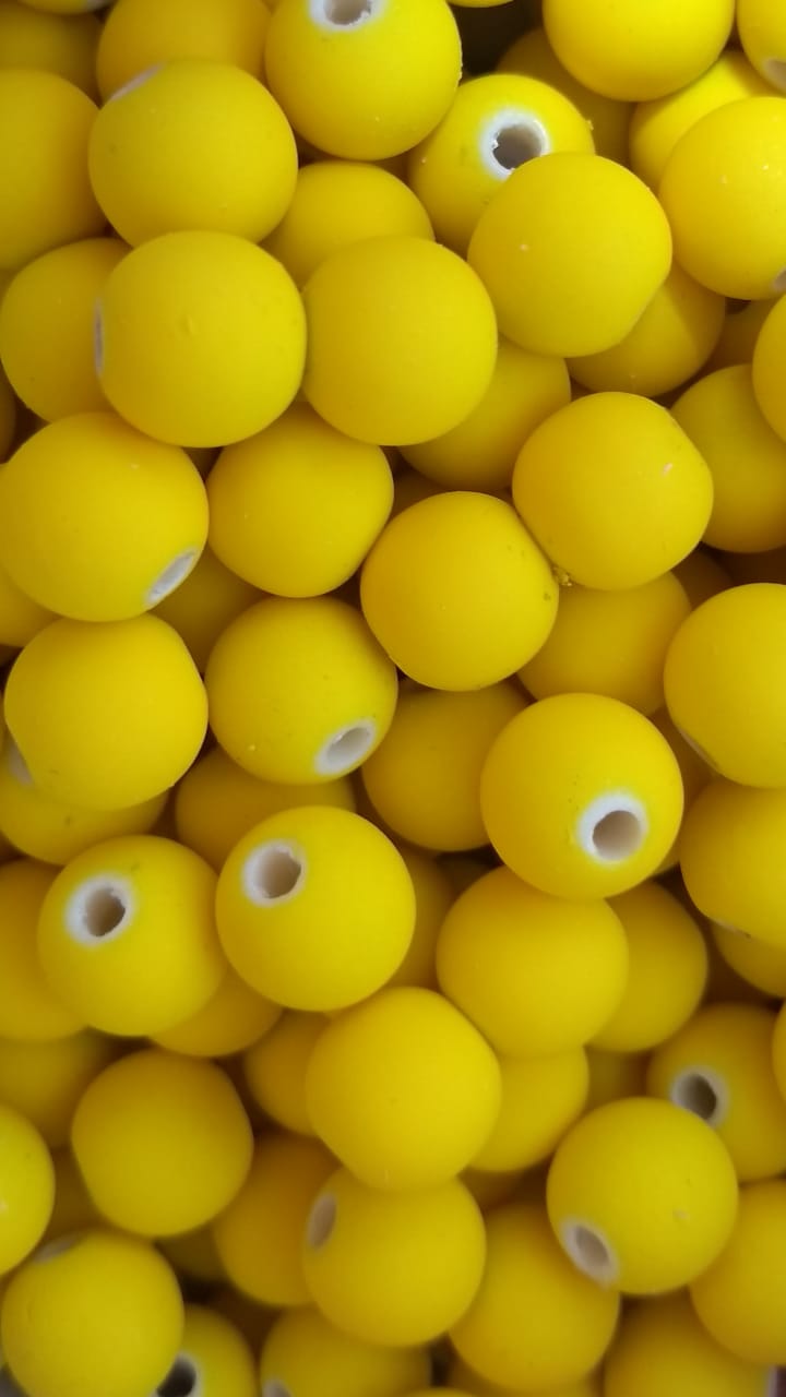 Bola Emborrachada Passante 08mm em plástico com 50G ( mais ou menos 120 bolinhas)