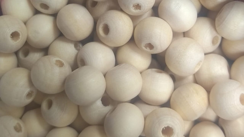 BOLA DE MADEIRA PASSANTE 10MM (PACOTE COM 250G) MAIS OU MENOS 700 BOLINHAS