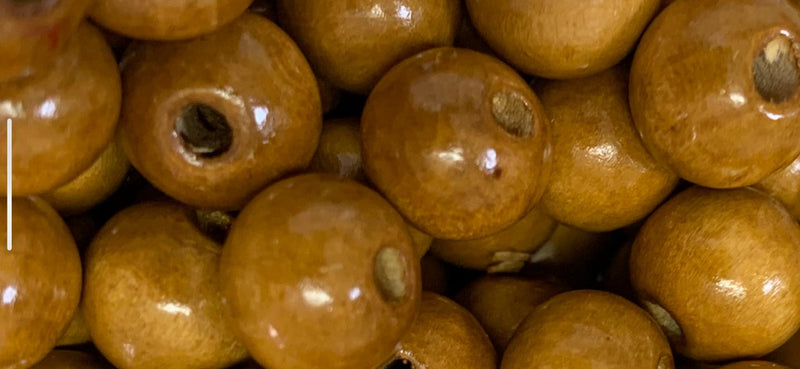 BOLA DE MADEIRA PASSANTE 10MM (PACOTE COM 250G) MAIS OU MENOS 700 BOLINHAS