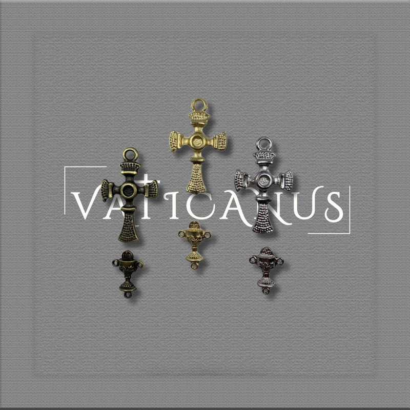 KIT CRUCIFIXO E ENTREMEIO CÁLICE P/ MONTAGEM DE TERÇOS 1ª EUCARISTIA ( PACOTE COM 5)