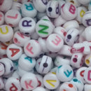 Letra redonda branca c/ colorida 07mm em plástico