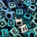 LETRAS QUADRADA 06MM AZUL MESCLADO EM PLÁSTICO (PACOTE COM 50GR)