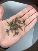 CRUCIFIXO DE SANTO EXPEDITO EM OURO VELHO - 2cmx1cm